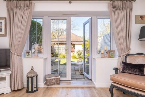 17 Metcalfe Avenue, Carshalton, SM5 4AW