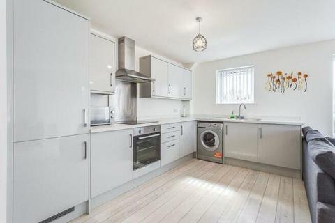 1 bedroom apartment to rent, Beck View Way, Shipley BD18