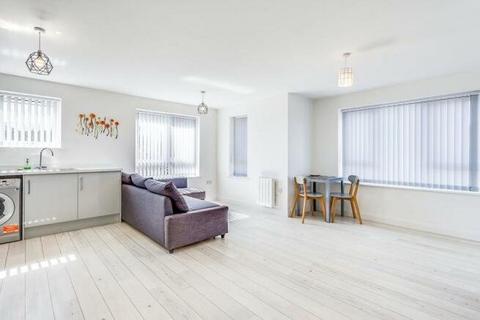 1 bedroom apartment to rent, Beck View Way, Shipley BD18
