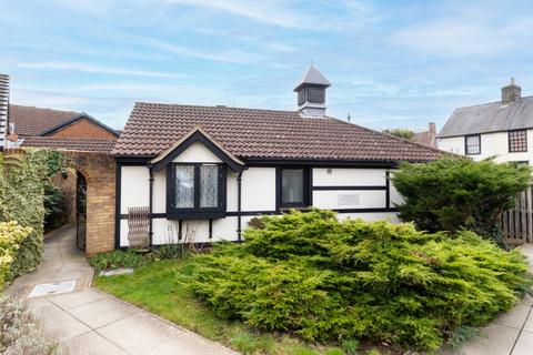 2 bedroom bungalow for sale, Orchard Lea, Sawbridgeworth CM21