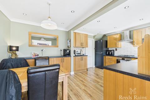 20 Broad Oak, Bilton, Hull, HU11 4BS
