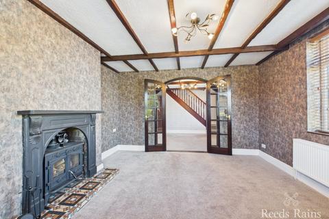 3 bedroom end of terrace house for sale, Main Road, Hull HU11