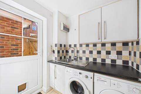 14 Badgers Brook, Leighton Buzzard, LU7 3HB