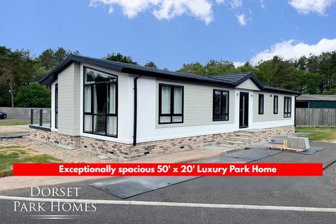 2 bedroom park home for sale, Fillybrook Fields, Matchams Lane, Hurn, Christchurch, Dorset