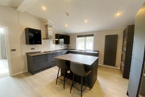 2 bedroom park home for sale, Fillybrook Fields, Matchams Lane, Hurn, Christchurch, Dorset