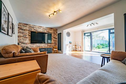 6 Cedar Close, Sandiacre, Nottingham, NG10 5DZ