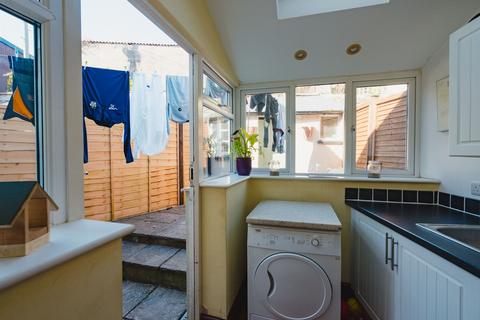 3 Kiddicott, Crediton, EX17 2AY