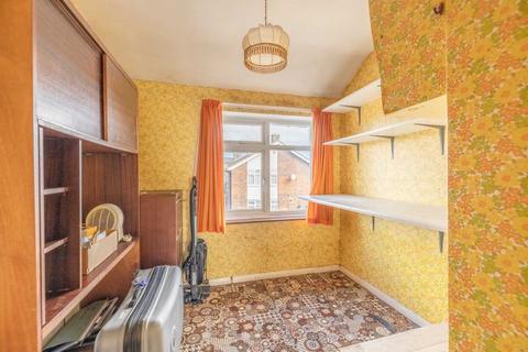 37 Pemberton Road, Slough, SL2 2JQ