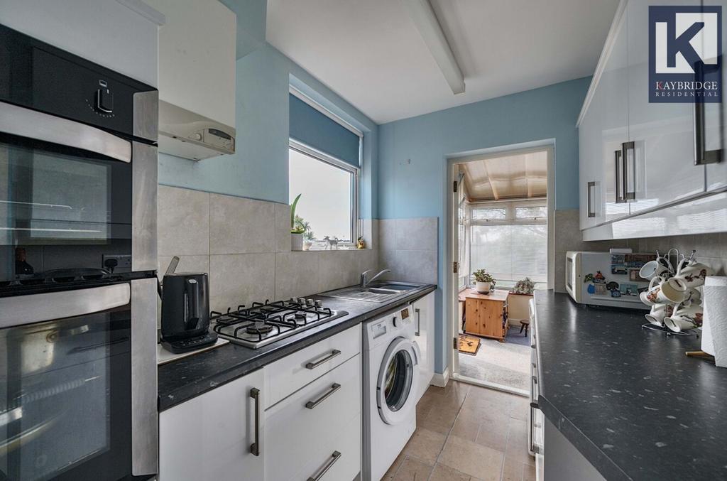 Walsingham Gardens, KT19 0 LS
