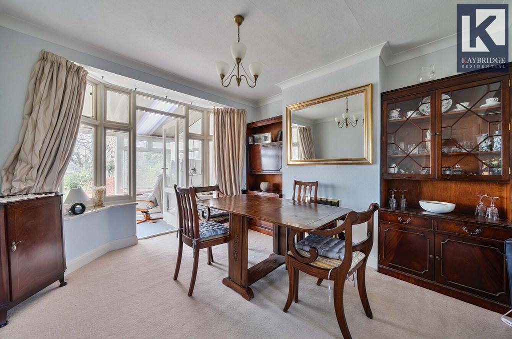 Walsingham Gardens, KT19 0 LS