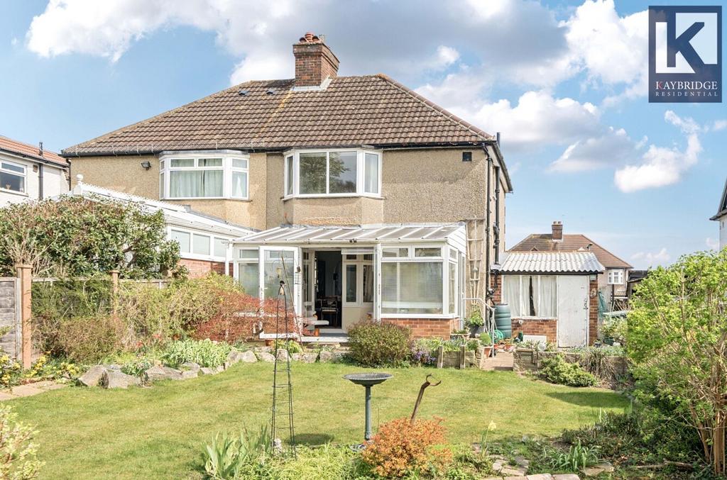 Walsingham Gardens, KT19 0 LS
