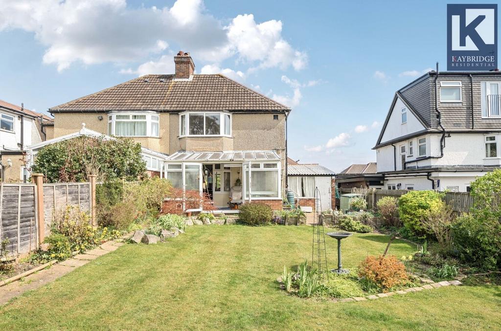 Walsingham Gardens, KT19 0 LS