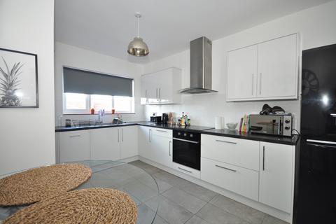 3 bedroom apartment to rent, AVAILABLE WITH NO DEPOSIT Havelock Road Southsea PO5