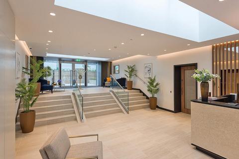 1 bedroom flat for sale, Lincoln Apartments, London W12