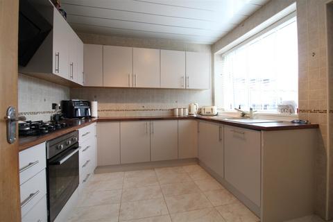 3 bedroom semi-detached house for sale, The Grove, Newcastle Upon Tyne NE5