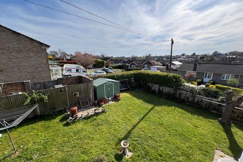 3 bedroom end of terrace house for sale, Oak Road, New Milton, Hampshire. BH25 5BD