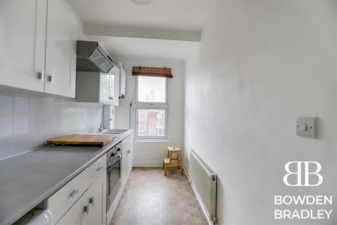 1 bedroom flat for sale, High Road, Leytonstone