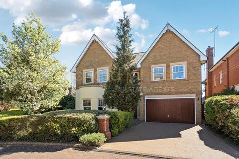 6 bedroom detached house for sale, Courtgate Close, Mill Hill, NW7