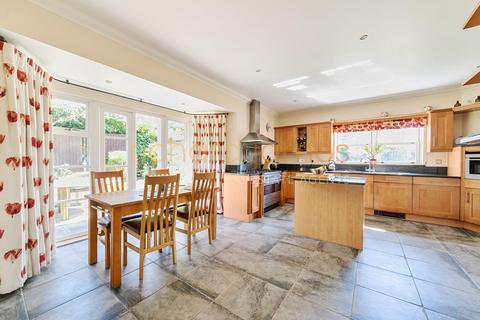 6 bedroom detached house for sale, Courtgate Close, Mill Hill, NW7