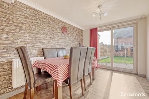 3 bedroom terraced house for sale, Holt Road, Romford, RM3