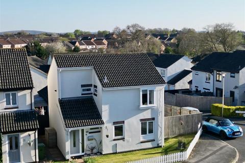 3 bedroom detached house for sale, Stonebridge Drive, Frome