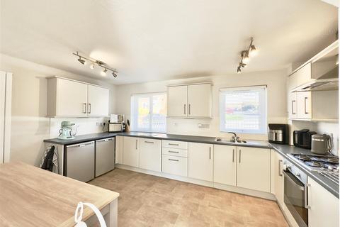 3 bedroom detached house for sale, Stonebridge Drive, Frome