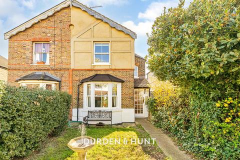 Halstead Road, Wanstead E11