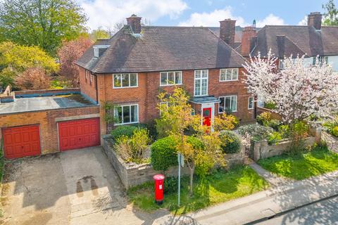 4 bedroom detached house for sale, Broadwater Avenue, Letchworth