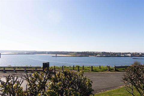 1 bedroom ground floor flat for sale, Horatio House, Oxford Street, Tynemouth.