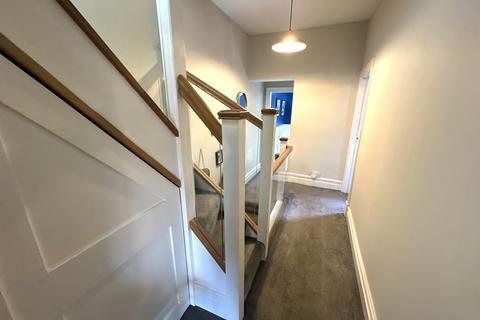 20 Woods Lane, Burton-on-trent, DE15 9EE