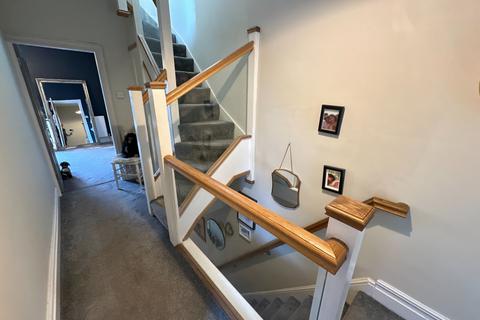 20 Woods Lane, Burton-on-trent, DE15 9EE