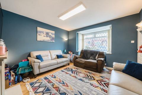 7 Breary Terrace, Horsforth, Leeds, LS18 5QJ