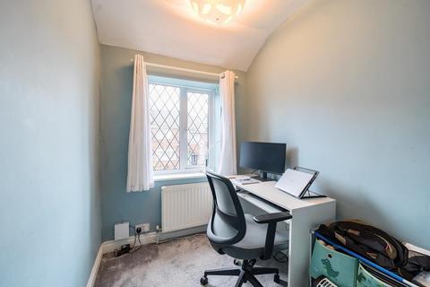 7 Breary Terrace, Horsforth, Leeds, LS18 5QJ