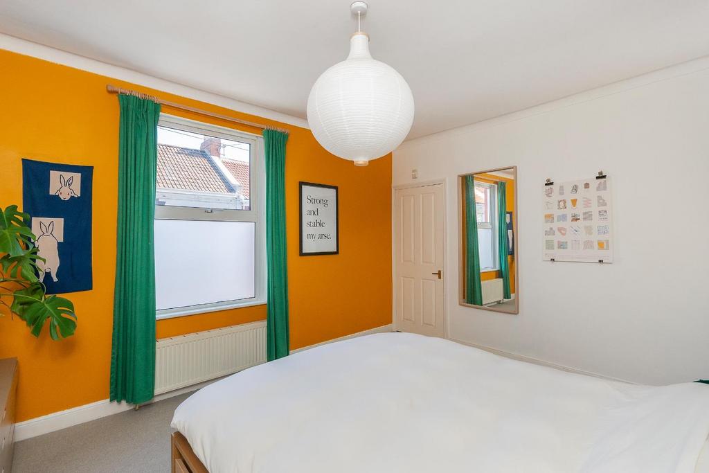 1 H9 SBH - Bedroom A.jpg