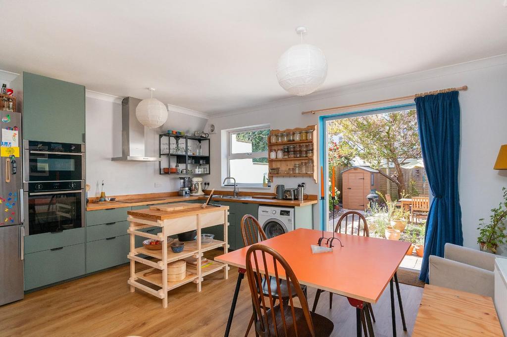 1 H9 SBH - Kitchen Diner F.jpg