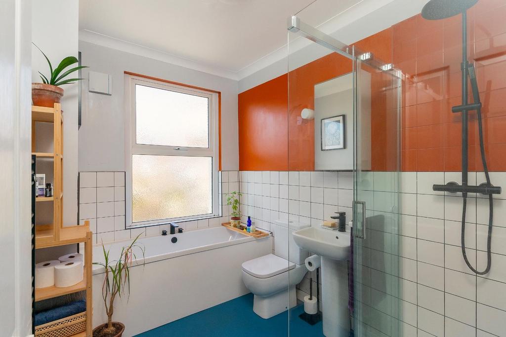 1 H9 SBH - Bathroom A.jpg