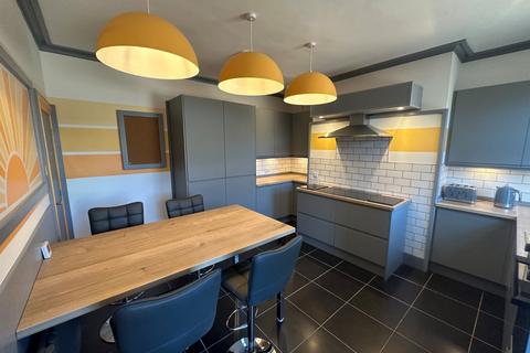 1 bedroom end of terrace house to rent, Belton Street, Huddersfield, HD5