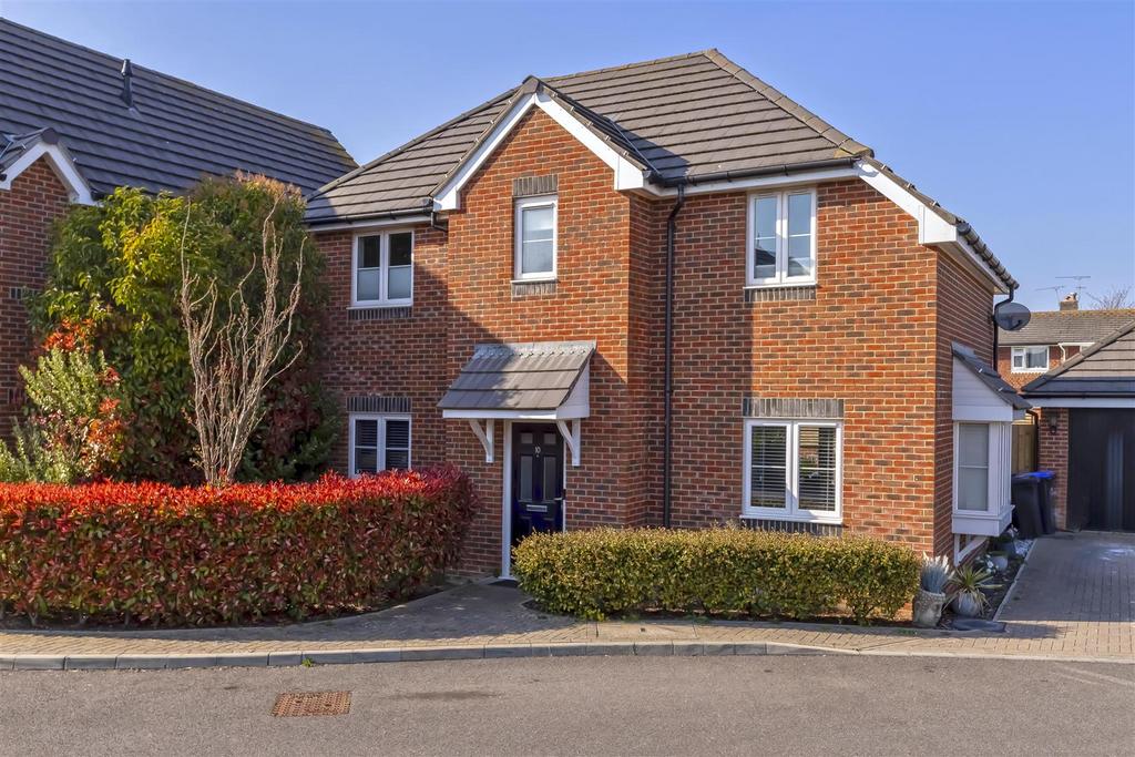 Weald Place 9.jpg