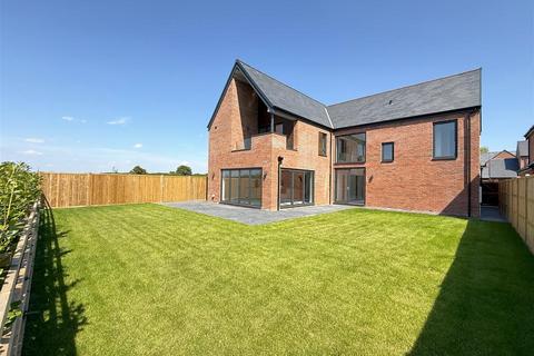 4 bedroom detached house for sale, Meadows Lane, Hose