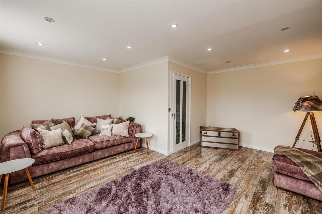 E.9 Chapel Grange NE55 NF-14.jpg