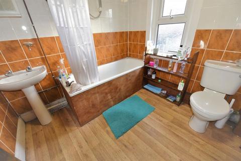 1 bedroom in a house share to rent, 28 Brudenell Avenue (HS)