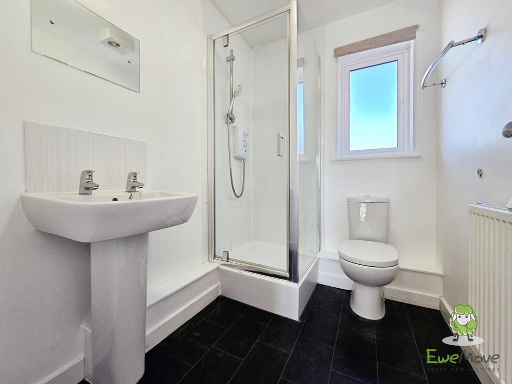 Ewe Move Basingstoke Lettings - St Catherine Road -