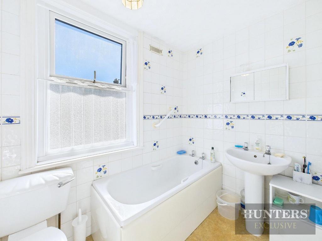 CAM05316 G0-PR0032-STILL010.jpg