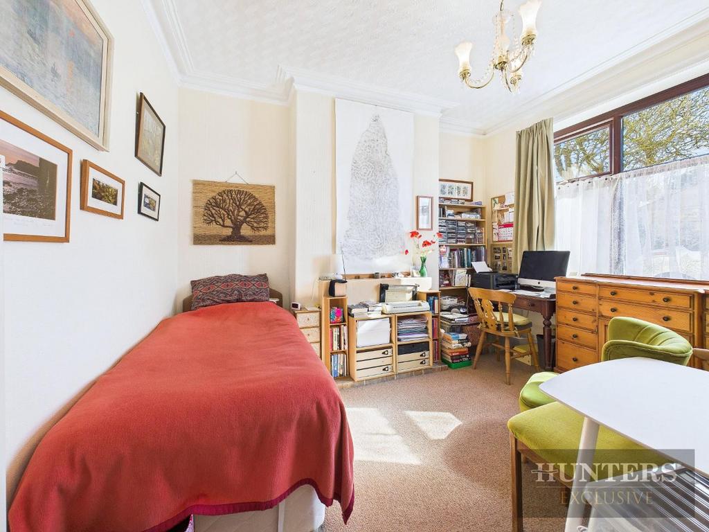 CAM05316 G0-PR0032-STILL018.jpg