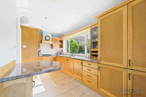 15 Devonshire Road, Lytham St Annes, FY8 2NU