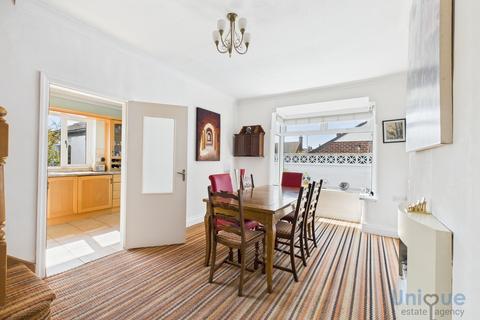 15 Devonshire Road, Lytham St Annes, FY8 2NU
