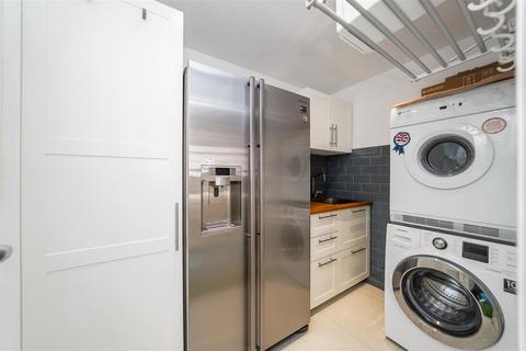 58 Beresford Road, London, E4 6EF