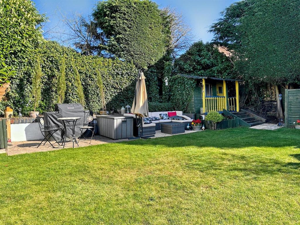 BBQ/Seating Area