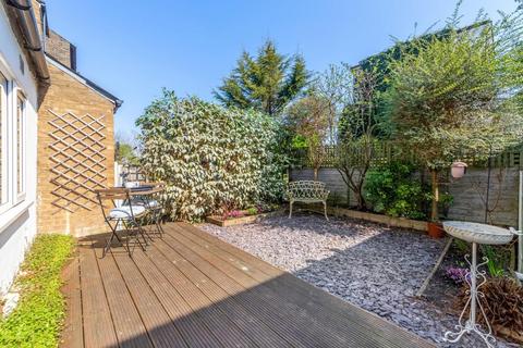 34a Gipsy Hill, London, SE19 1NL