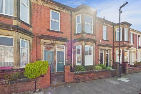 2 bedroom apartment for sale, Kitchener Terrace, North Shields